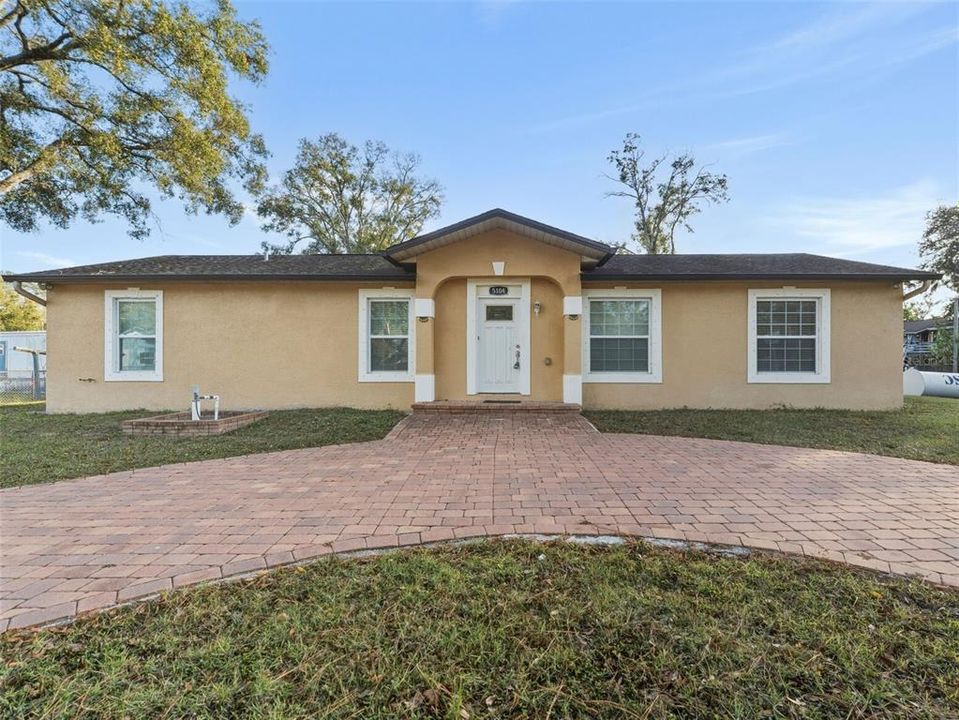 En Venta: $415,000 (3 camas, 2 baños, 1416 Pies cuadrados)