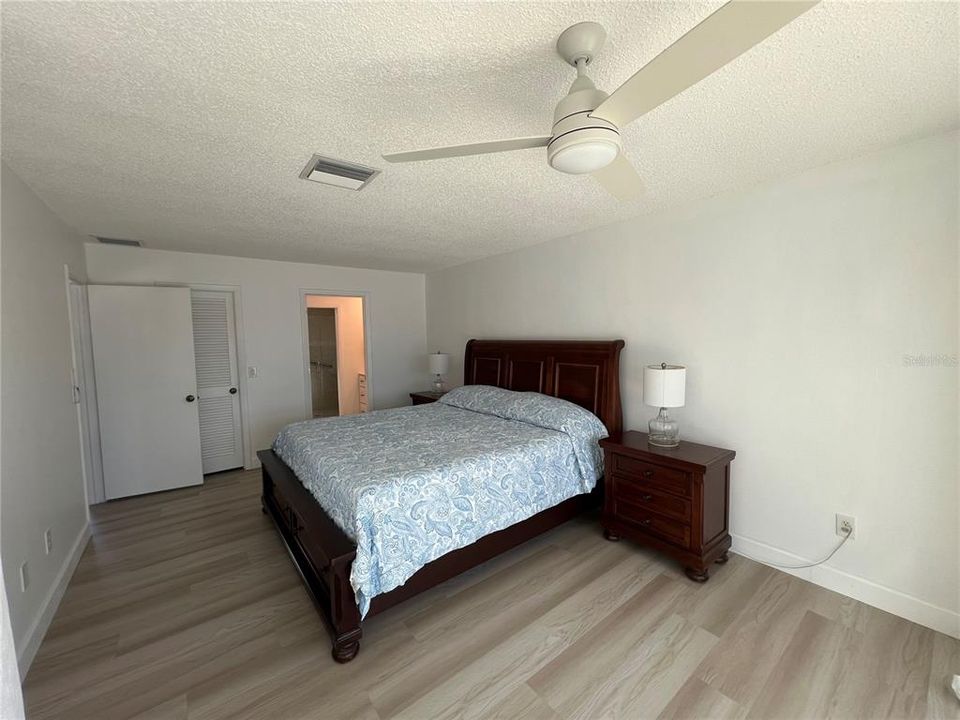 En Venta: $499,900 (2 camas, 2 baños, 1471 Pies cuadrados)