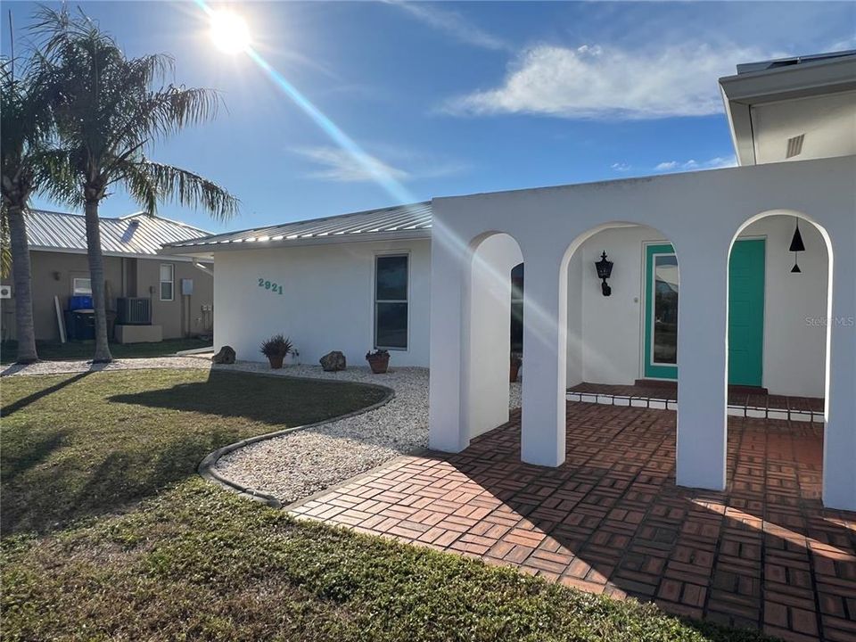 En Venta: $499,900 (2 camas, 2 baños, 1471 Pies cuadrados)