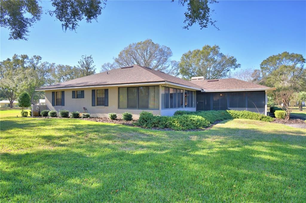 待售: $550,000 (3 贝兹, 2 浴室, 2315 平方英尺)