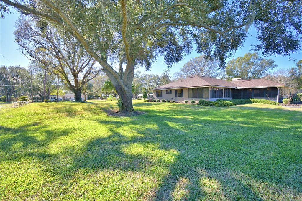 待售: $550,000 (3 贝兹, 2 浴室, 2315 平方英尺)