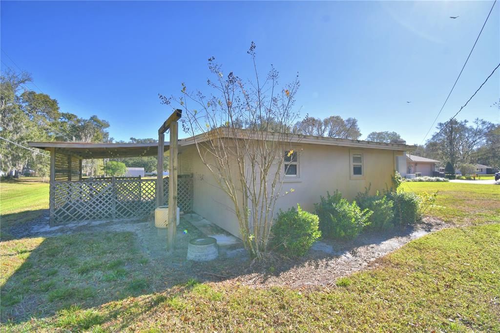 待售: $550,000 (3 贝兹, 2 浴室, 2315 平方英尺)