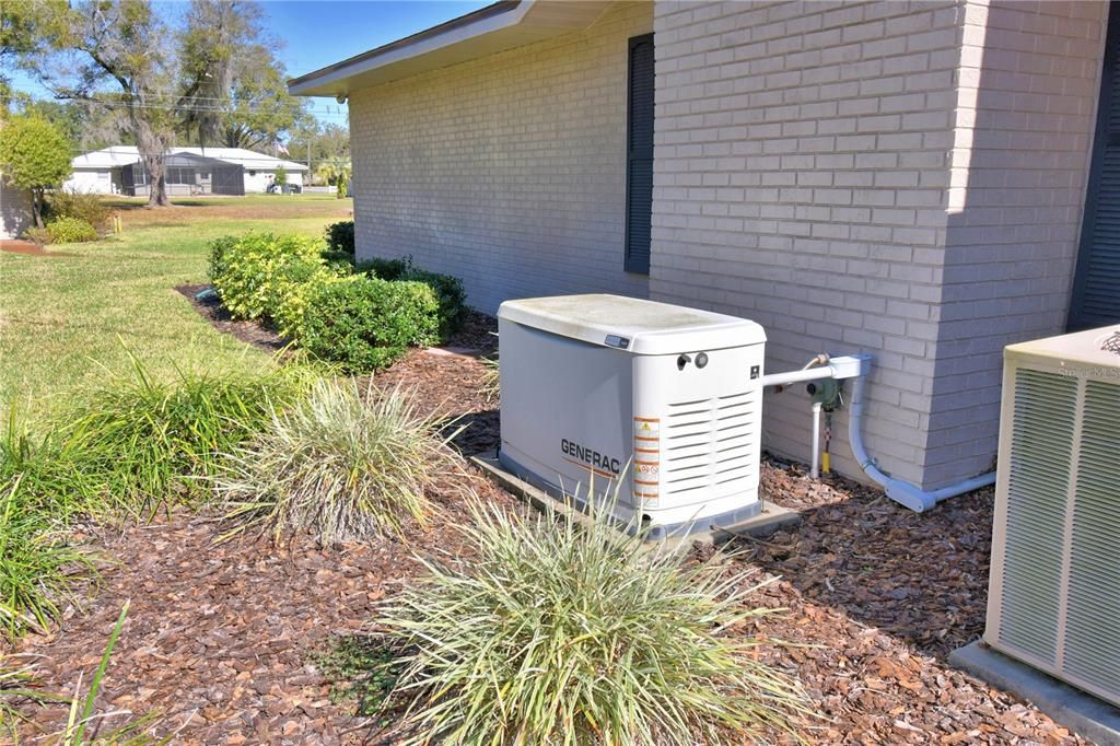 待售: $550,000 (3 贝兹, 2 浴室, 2315 平方英尺)