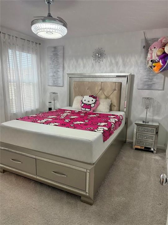 For Sale: $385,000 (6 beds, 3 baths, 2463 Square Feet)