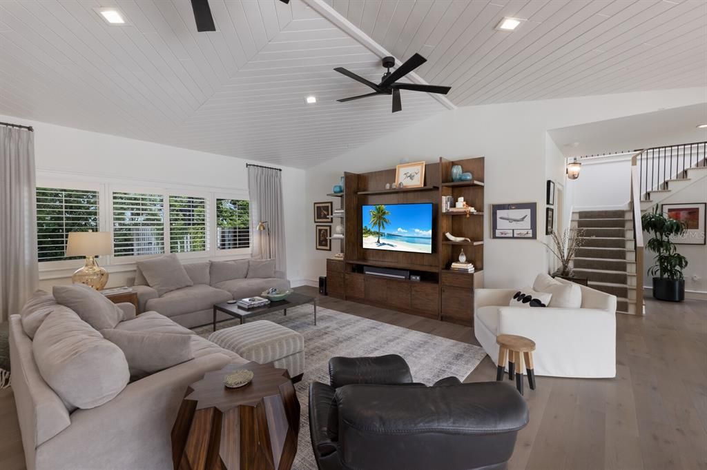 En Venta: $2,999,999 (5 camas, 4 baños, 6206 Pies cuadrados)