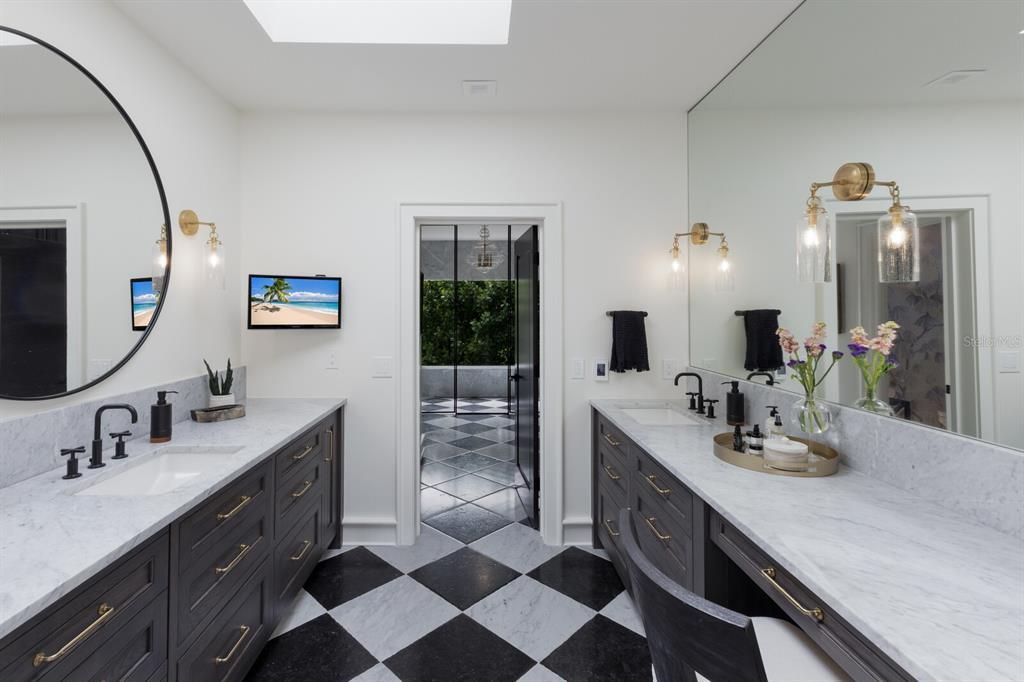 En Venta: $2,999,999 (5 camas, 4 baños, 6206 Pies cuadrados)