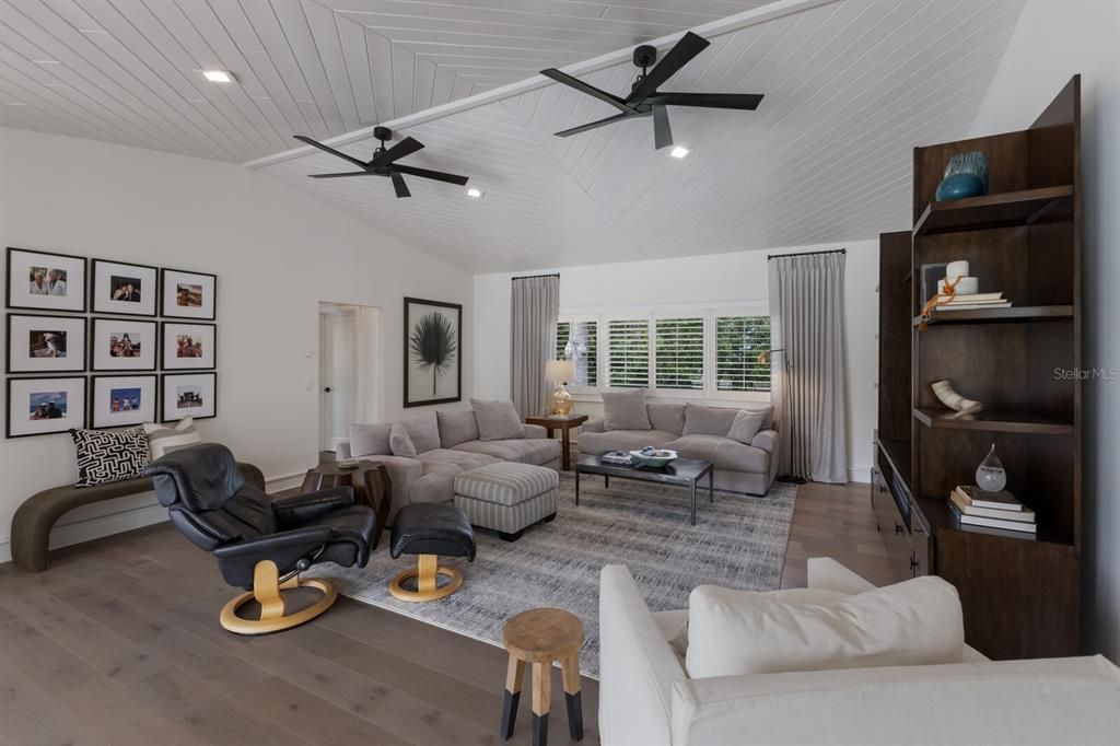 En Venta: $2,999,999 (5 camas, 4 baños, 6206 Pies cuadrados)