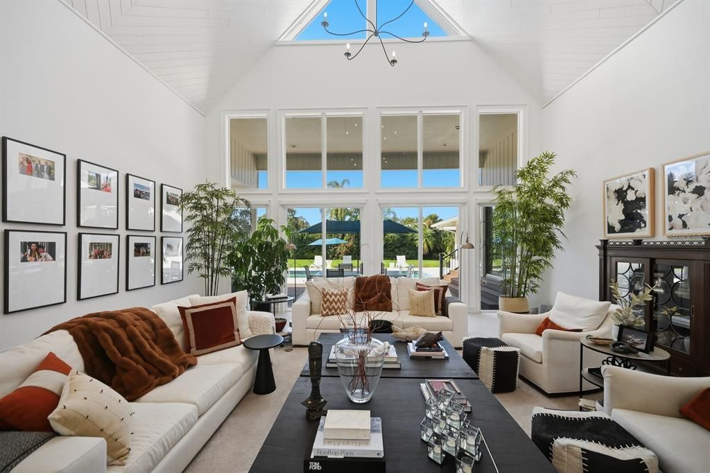 En Venta: $2,999,999 (5 camas, 4 baños, 6206 Pies cuadrados)