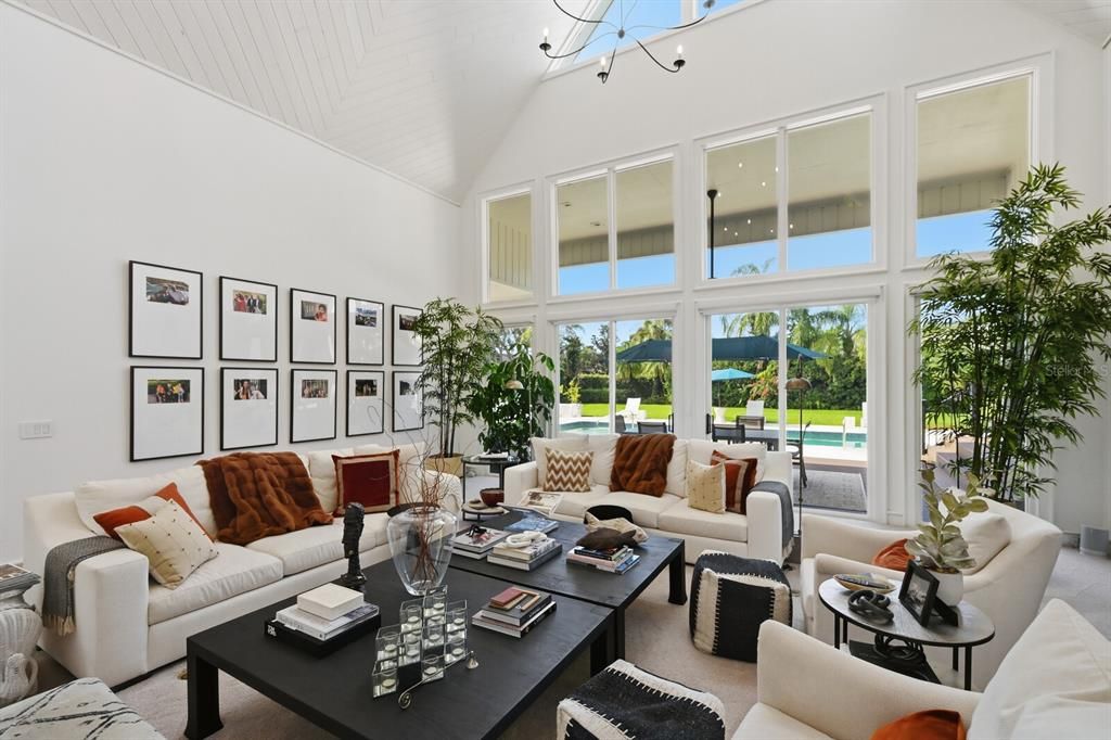 En Venta: $2,999,999 (5 camas, 4 baños, 6206 Pies cuadrados)