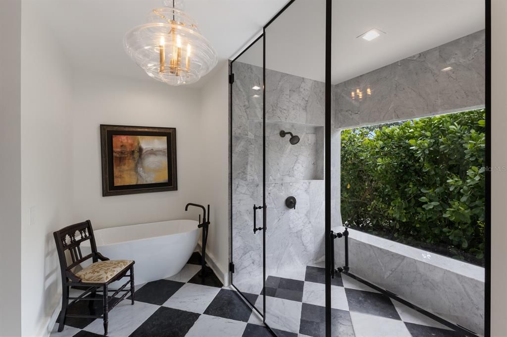 En Venta: $2,999,999 (5 camas, 4 baños, 6206 Pies cuadrados)