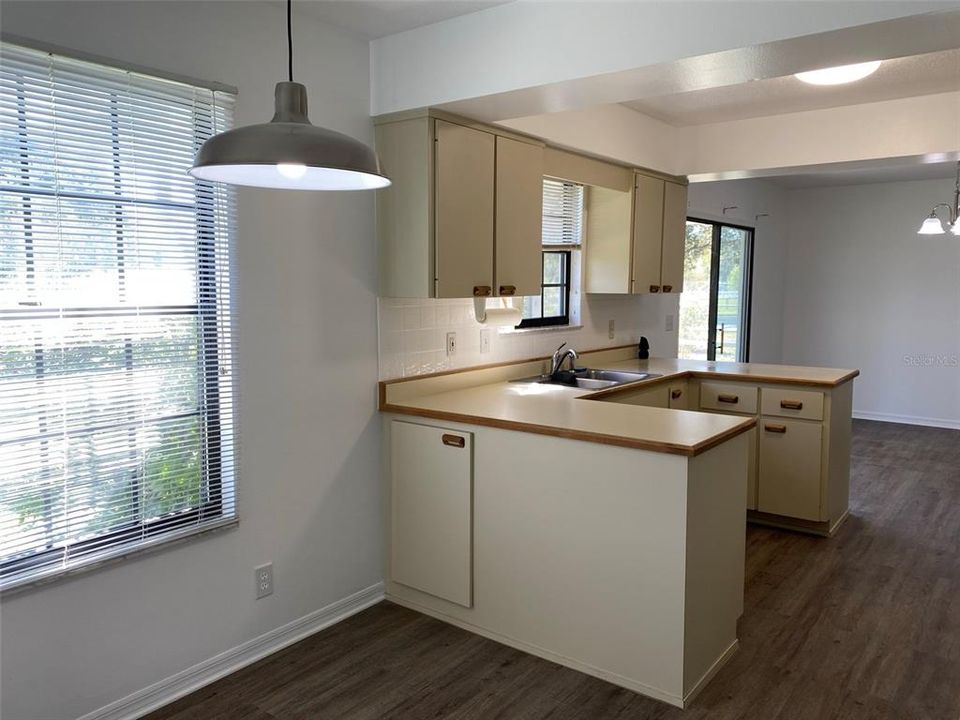 出租: $1,750 (2 贝兹, 2 浴室, 1224 平方英尺)