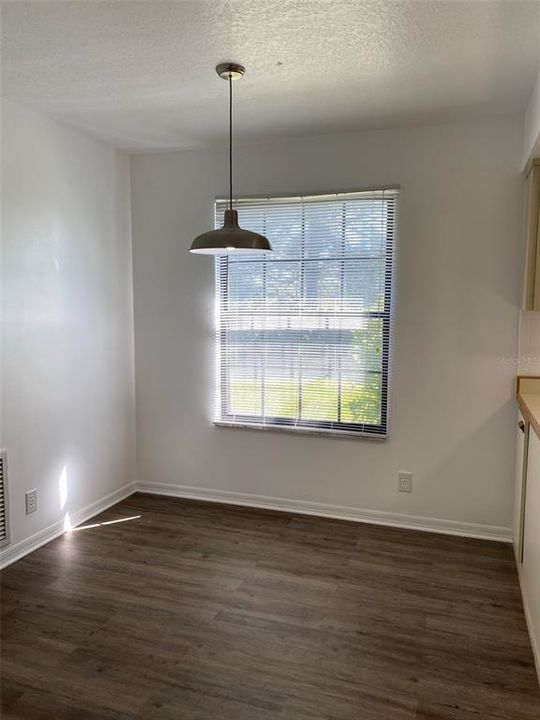 出租: $1,750 (2 贝兹, 2 浴室, 1224 平方英尺)