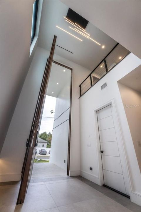 For Rent: $11,500 (4 beds, 4 baths, 3652 Square Feet)