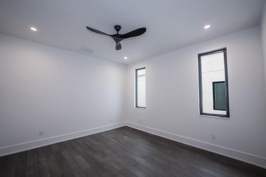 For Rent: $11,500 (4 beds, 4 baths, 3652 Square Feet)