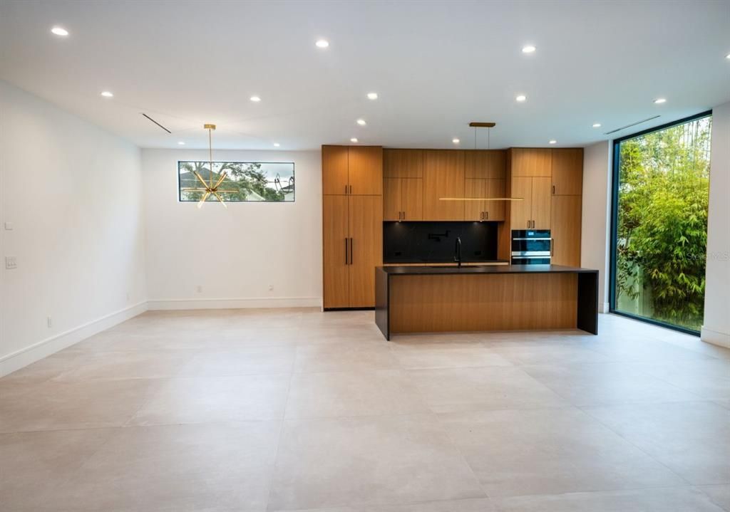 For Rent: $11,500 (4 beds, 4 baths, 3652 Square Feet)