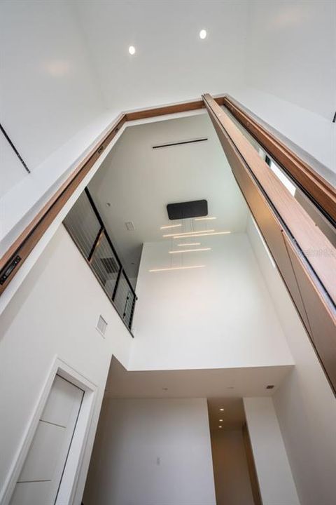 For Rent: $11,500 (4 beds, 4 baths, 3652 Square Feet)