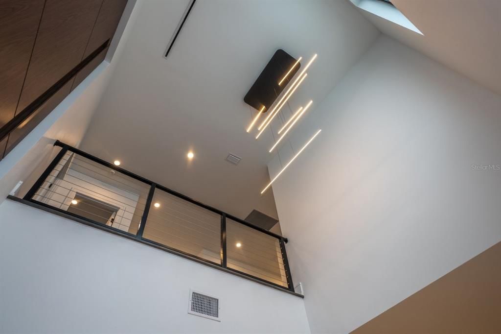 For Rent: $11,500 (4 beds, 4 baths, 3652 Square Feet)