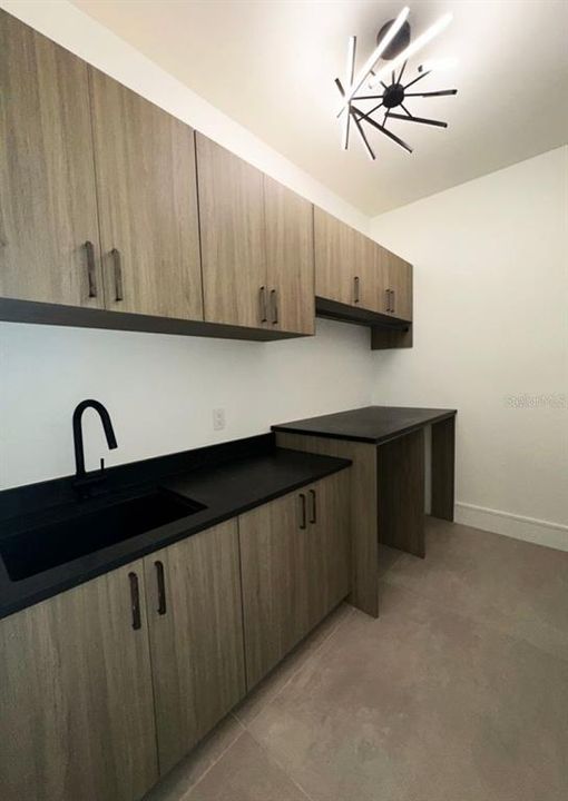 For Rent: $11,500 (4 beds, 4 baths, 3652 Square Feet)