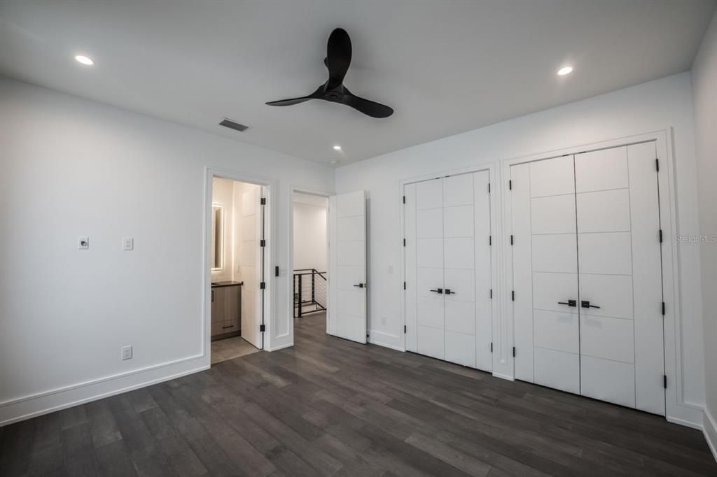 For Rent: $11,500 (4 beds, 4 baths, 3652 Square Feet)