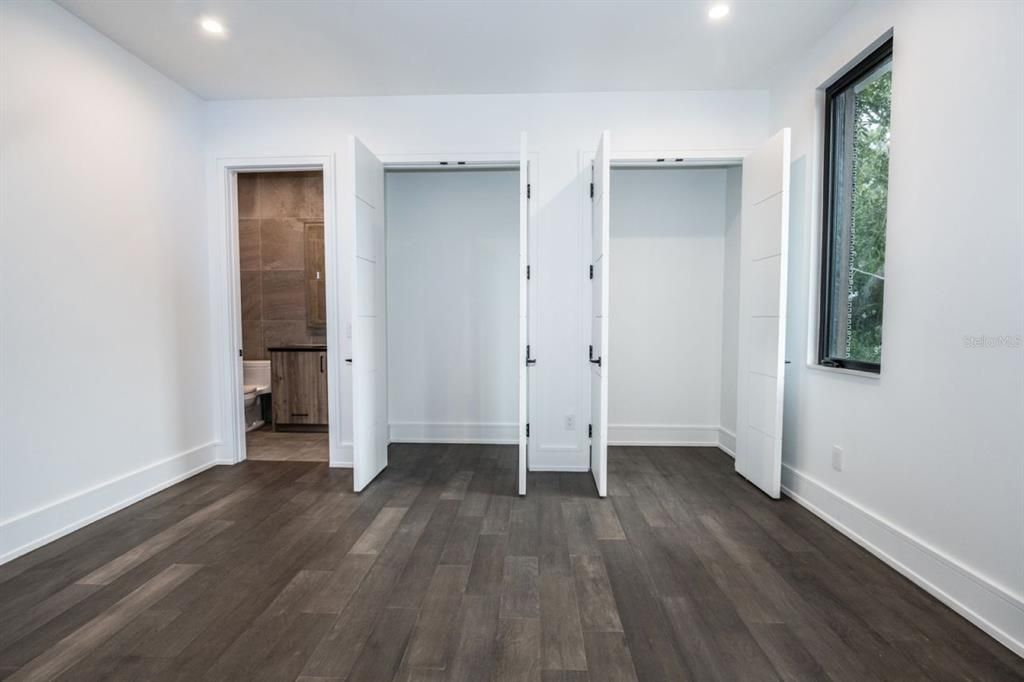 For Rent: $11,500 (4 beds, 4 baths, 3652 Square Feet)