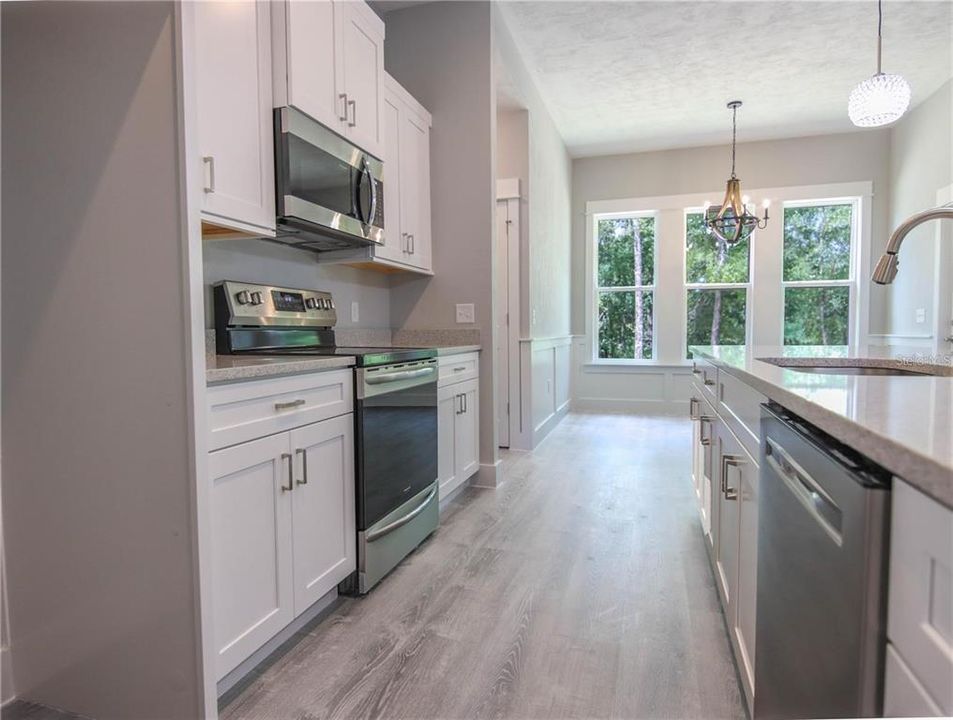 For Sale: $424,900 (4 beds, 2 baths, 1880 Square Feet)