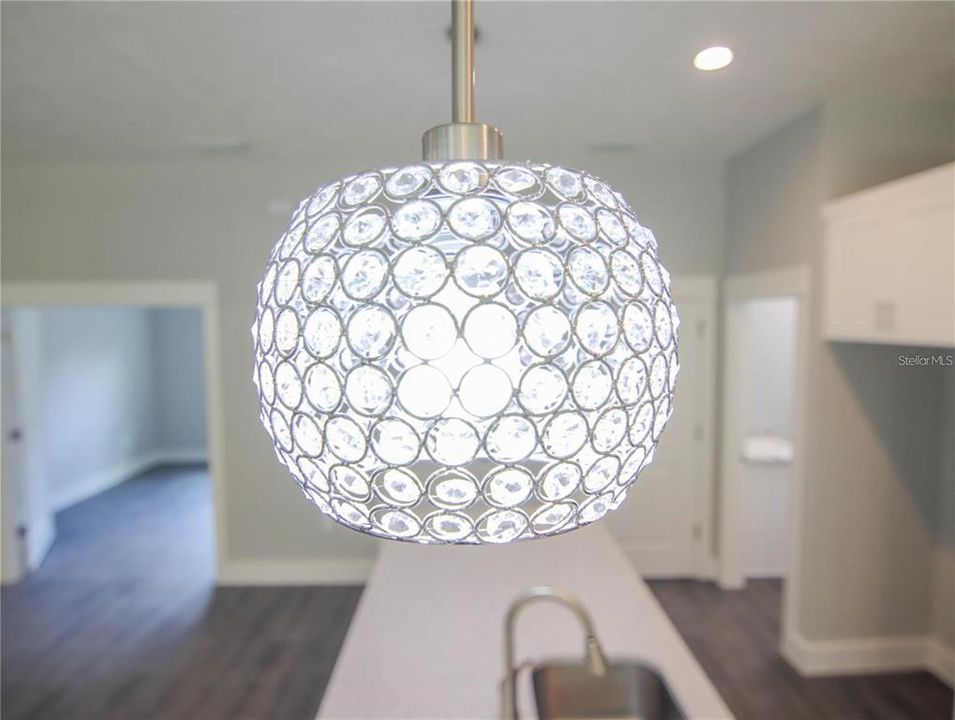 For Sale: $424,900 (4 beds, 2 baths, 1880 Square Feet)