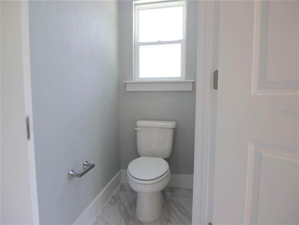 For Sale: $424,900 (4 beds, 2 baths, 1880 Square Feet)