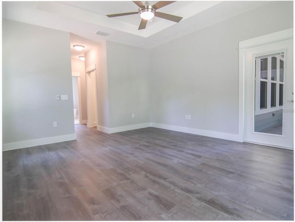 For Sale: $424,900 (4 beds, 2 baths, 1880 Square Feet)