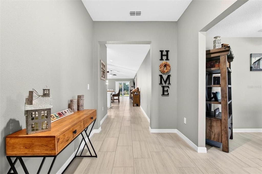 На продажу: $379,000 (4 спален, 2 ванн, 2270 Квадратных фут)