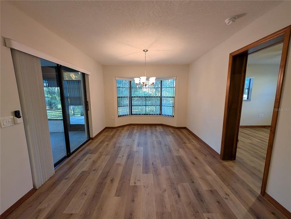 В аренду: $2,300 (3 спален, 2 ванн, 1643 Квадратных фут)