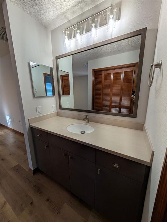 В аренду: $2,300 (3 спален, 2 ванн, 1643 Квадратных фут)