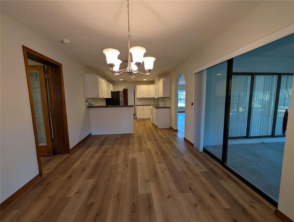 В аренду: $2,300 (3 спален, 2 ванн, 1643 Квадратных фут)