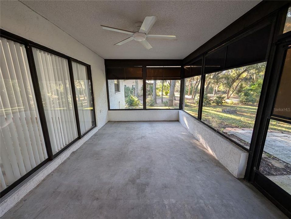 В аренду: $2,300 (3 спален, 2 ванн, 1643 Квадратных фут)