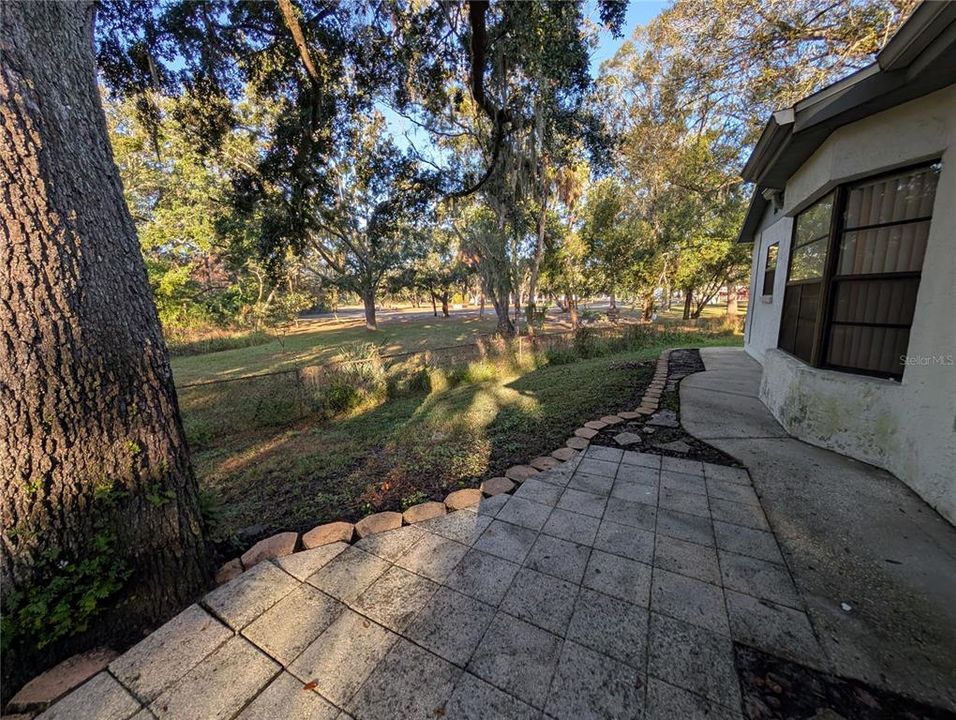 В аренду: $2,300 (3 спален, 2 ванн, 1643 Квадратных фут)