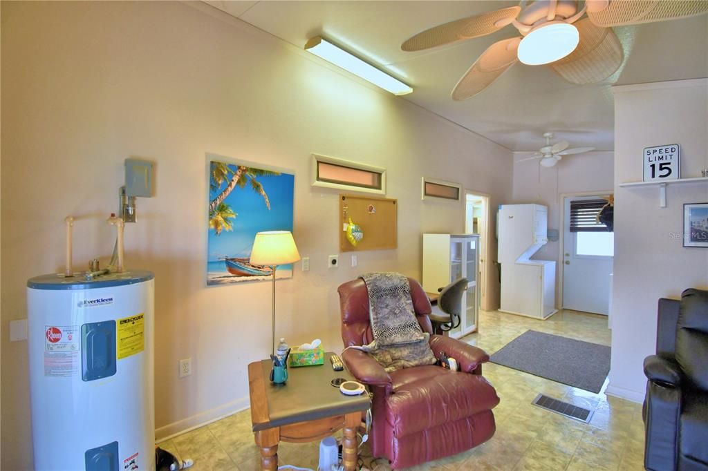 For Sale: $189,000 (2 beds, 2 baths, 1514 Square Feet)