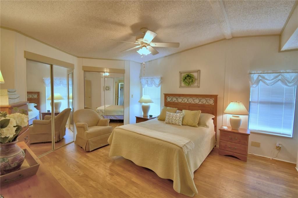 For Sale: $189,000 (2 beds, 2 baths, 1514 Square Feet)