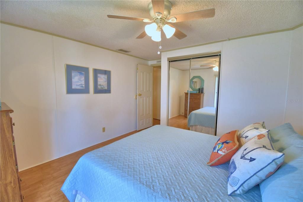 For Sale: $189,000 (2 beds, 2 baths, 1514 Square Feet)