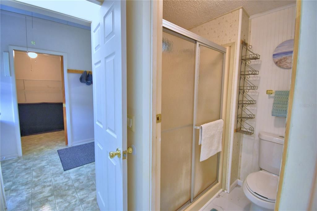 For Sale: $189,000 (2 beds, 2 baths, 1514 Square Feet)