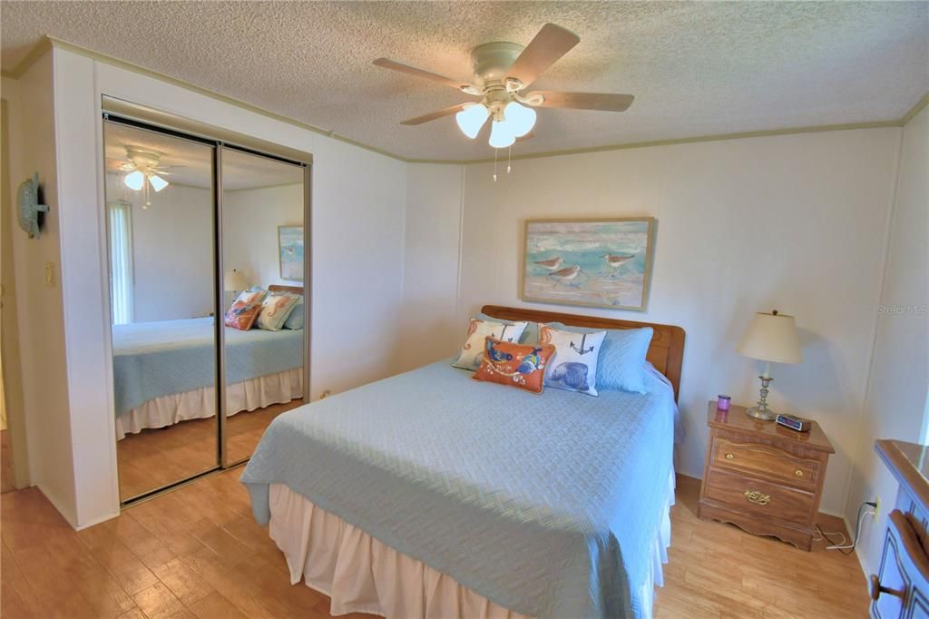 For Sale: $189,000 (2 beds, 2 baths, 1514 Square Feet)