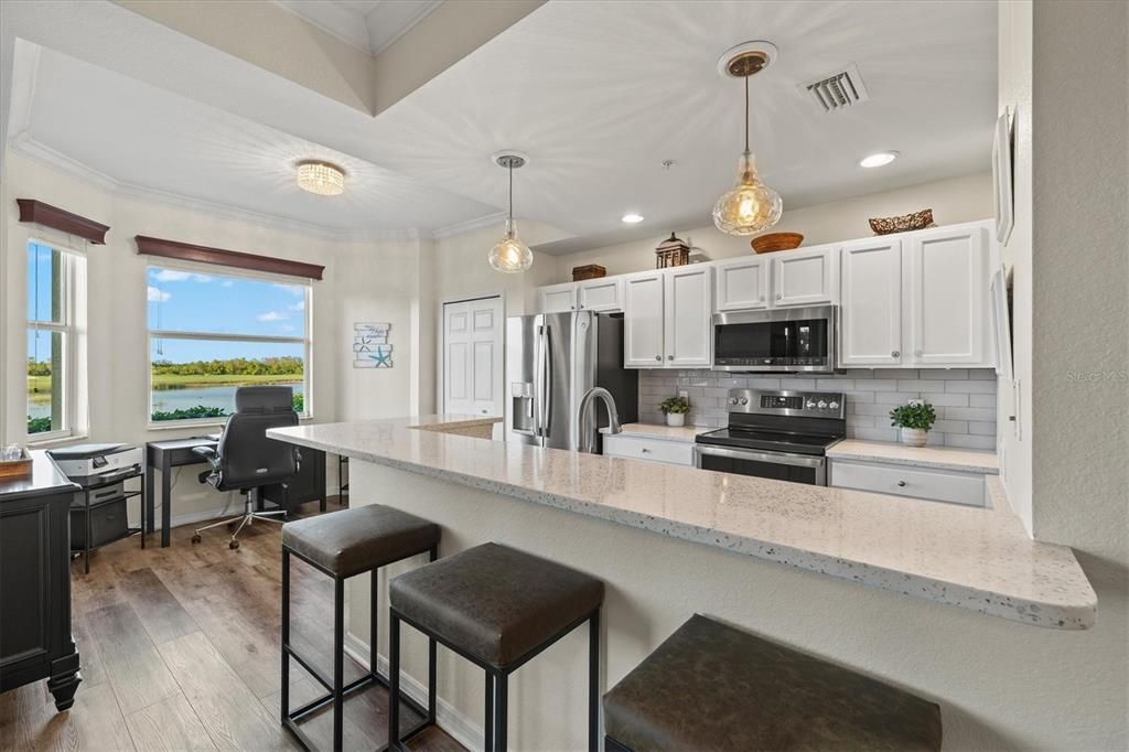 待售: $259,900 (2 贝兹, 2 浴室, 1156 平方英尺)