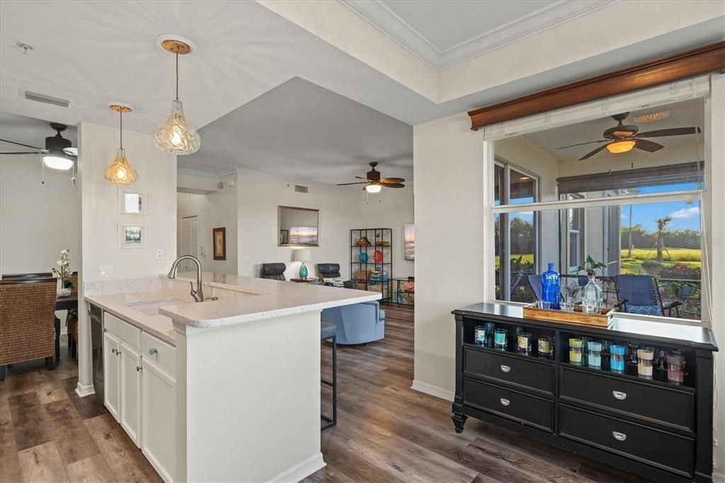 待售: $259,900 (2 贝兹, 2 浴室, 1156 平方英尺)