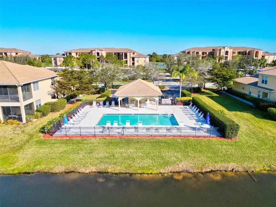 待售: $259,900 (2 贝兹, 2 浴室, 1156 平方英尺)