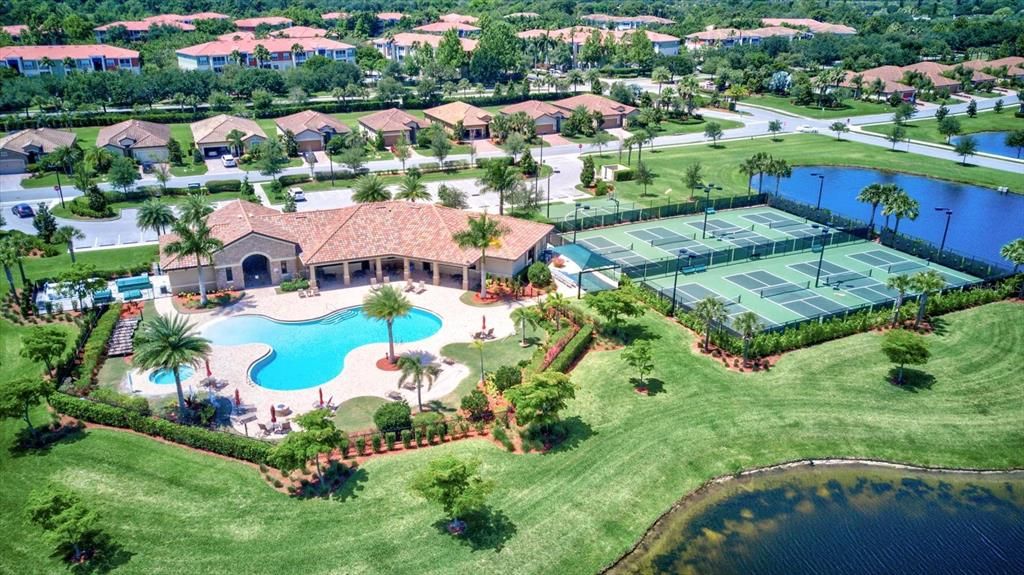 待售: $259,900 (2 贝兹, 2 浴室, 1156 平方英尺)