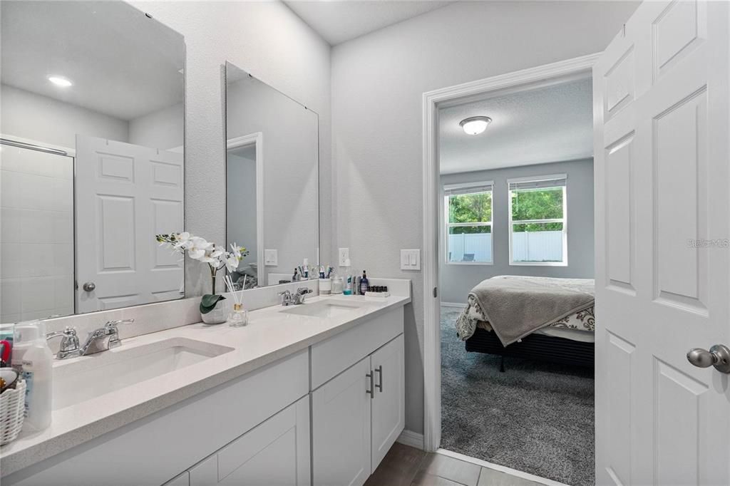 待售: $489,000 (4 贝兹, 2 浴室, 2168 平方英尺)