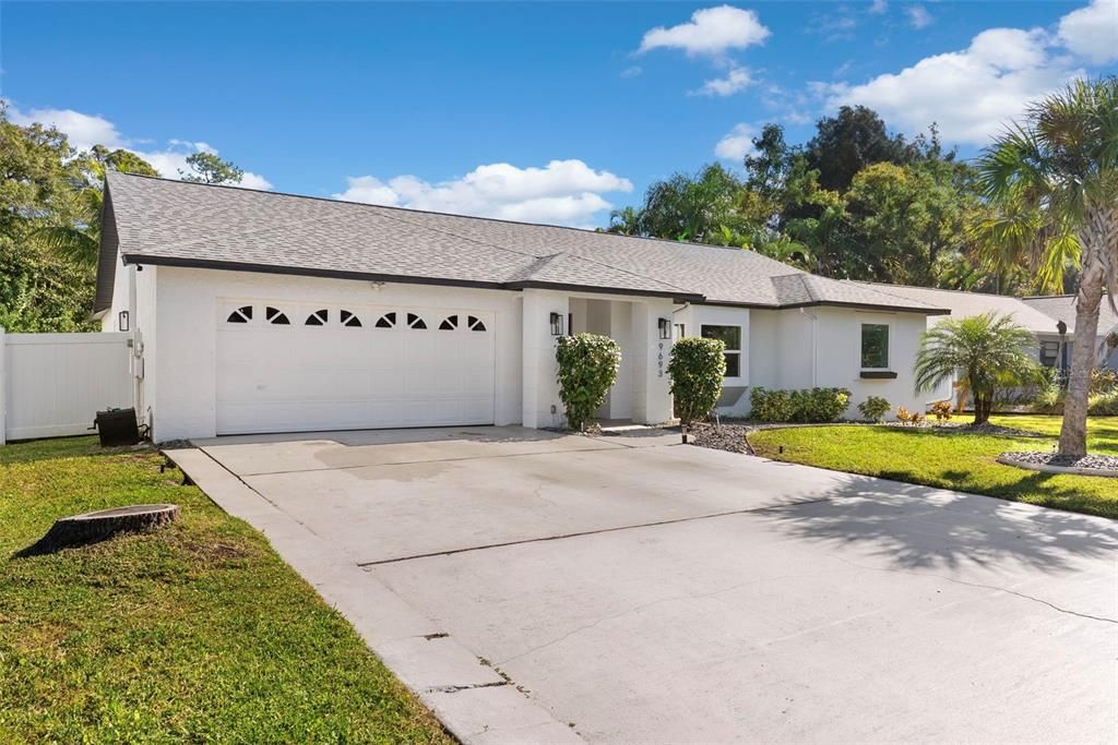 На продажу: $630,000 (3 спален, 2 ванн, 2053 Квадратных фут)