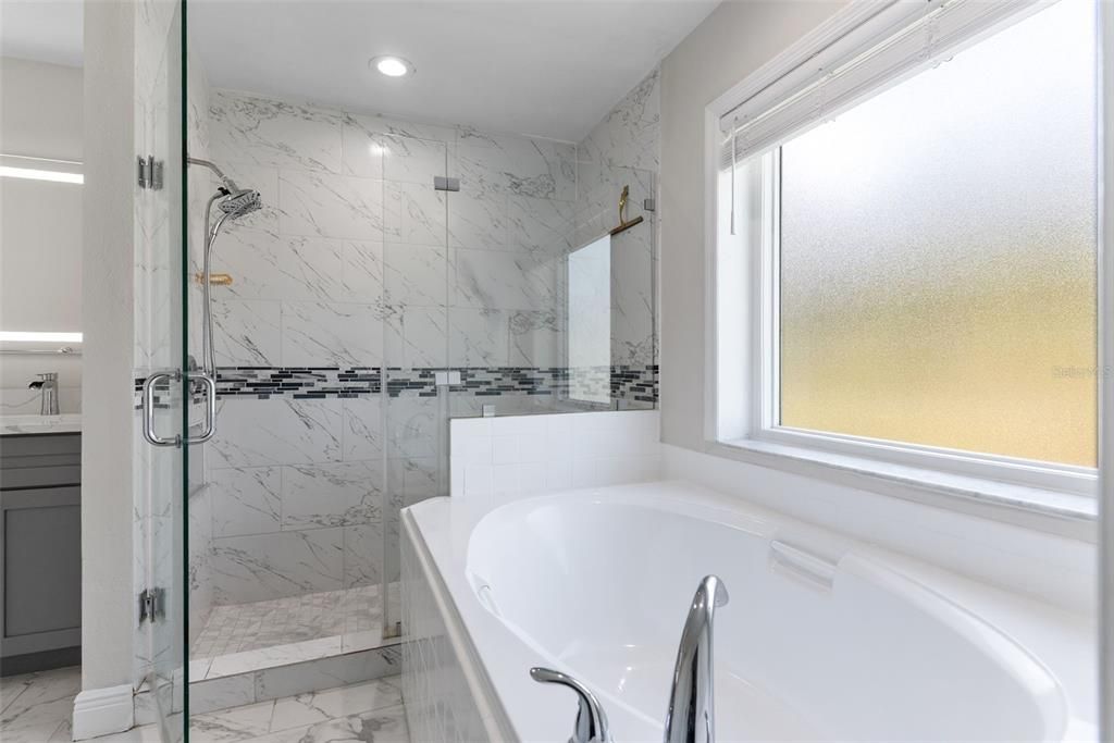 На продажу: $630,000 (3 спален, 2 ванн, 2053 Квадратных фут)