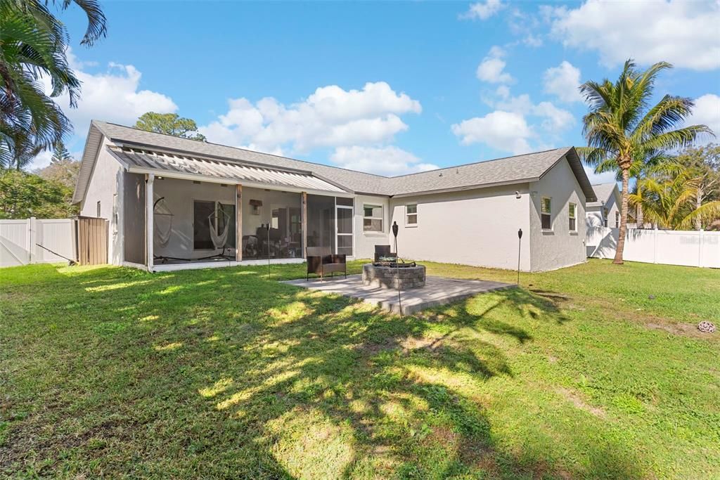 На продажу: $630,000 (3 спален, 2 ванн, 2053 Квадратных фут)