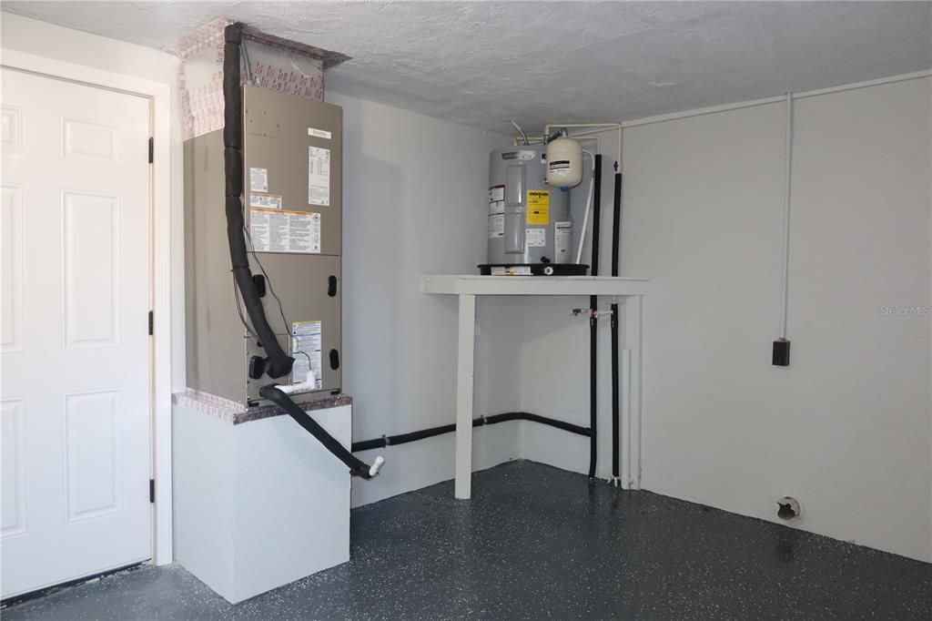 На продажу: $230,000 (2 спален, 1 ванн, 1032 Квадратных фут)