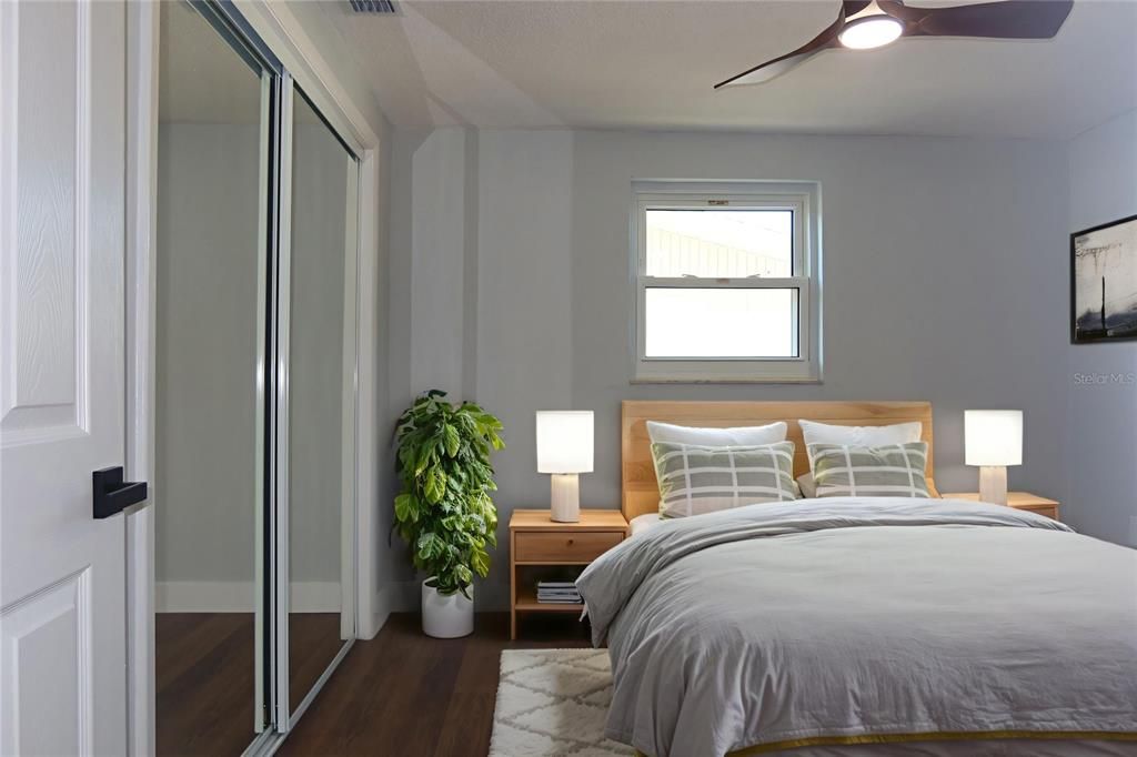 На продажу: $230,000 (2 спален, 1 ванн, 1032 Квадратных фут)