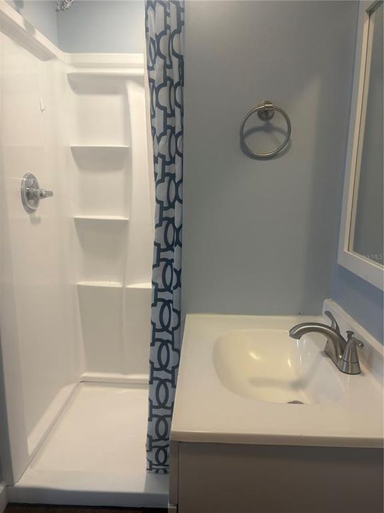 For Rent: $1,800 (2 beds, 1 baths, 1029 Square Feet)